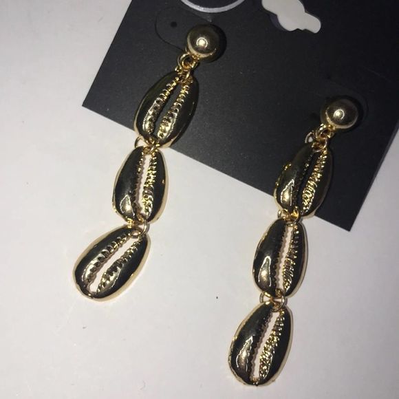 Jil shell gold earrings - Picture 4 of 4